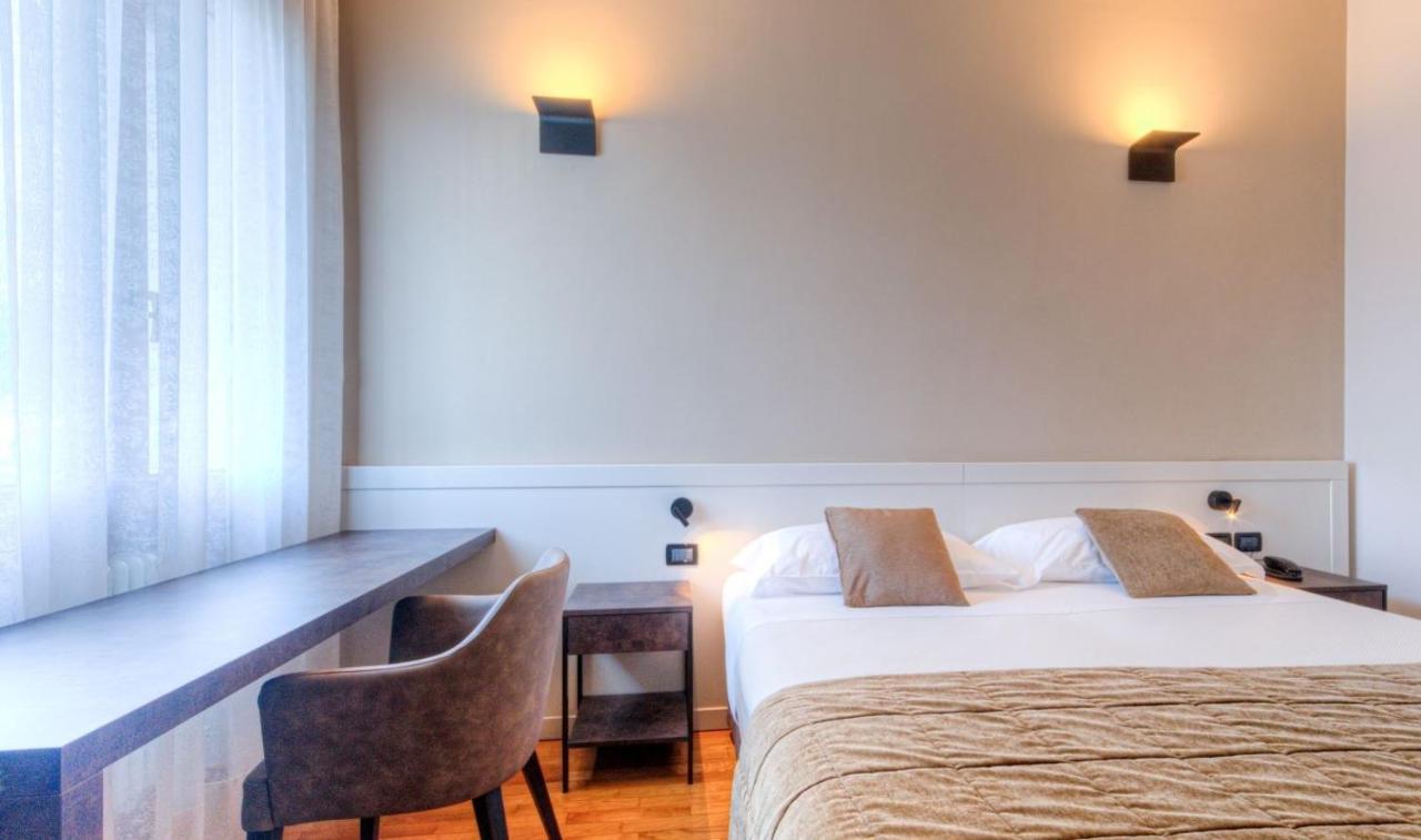 Hotel Belvedere Тиене Екстериор снимка