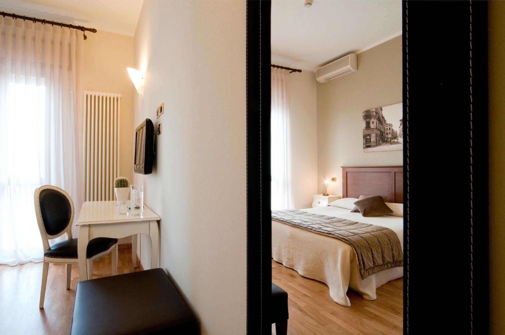 Hotel Belvedere Тиене Екстериор снимка