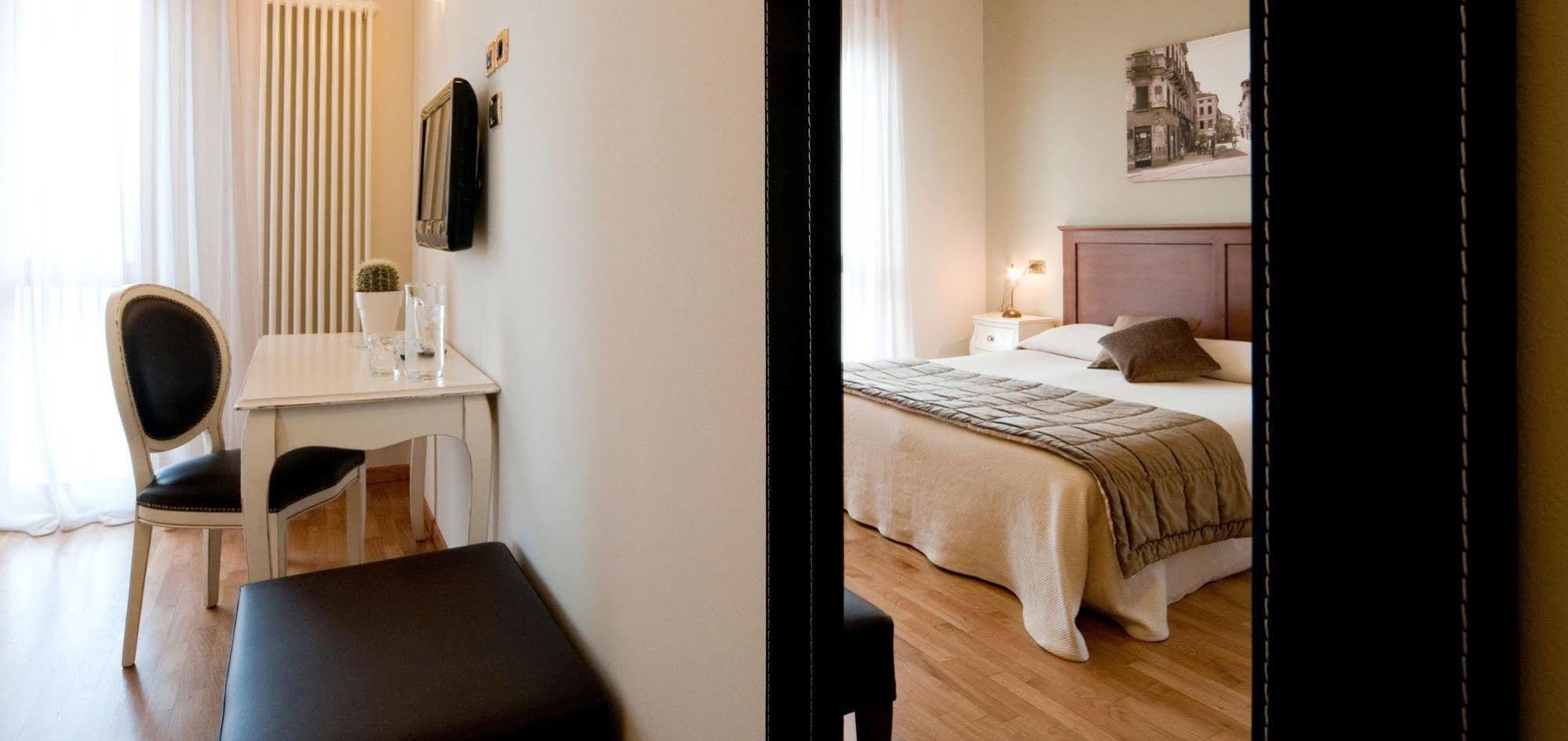 Hotel Belvedere Тиене Екстериор снимка